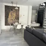 Malaga Apartamentos - Jinetes, 13